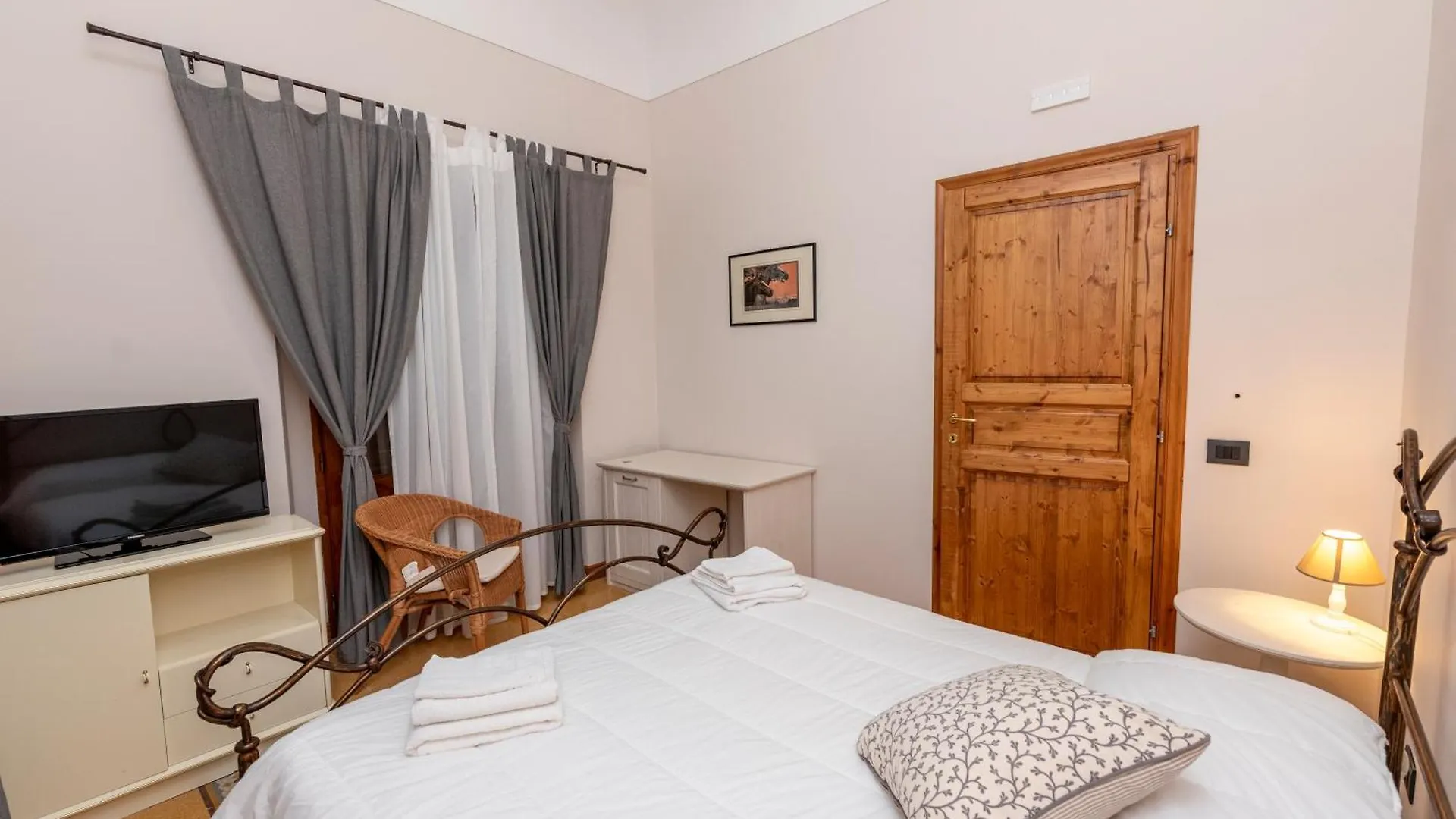 Villa Tecla Capri Leone Farm stay